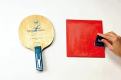 Butterfly Limning Af Belægning På Battræ